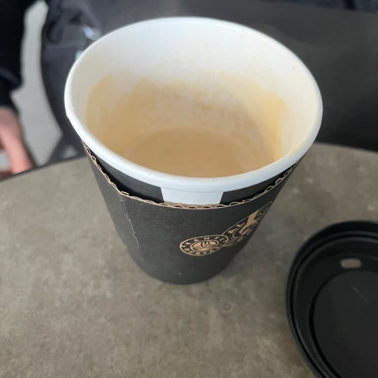 Cortado Siparişinde Az Doldurma Ve Çalışan Tutumu