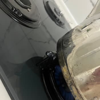 Ar Yıldız Çaydanlığında 2 Ayda Pas Ve Yanık, Garanti Ve Müşteri Hizmetlerinden Yanıt Gelmiyor