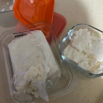 Uzun Son Kullanma Tarihli Beyaz Peynirde Bozulma Ve Kötü Koku