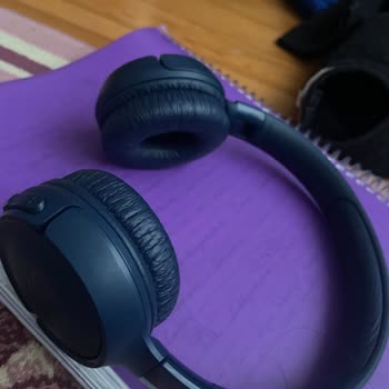 JBL 520TB Kulaklık Ses Yükseltildiğinde Dışarıya Aşırı Ses Veriyor