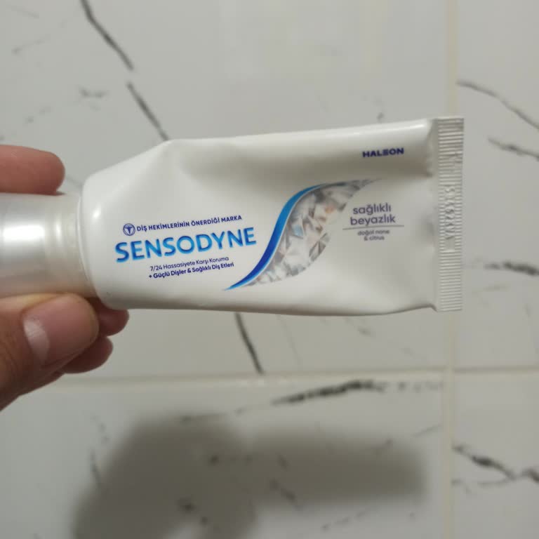 Sensodyne Sağlıklı Beyazlık Diş Macunu Ağızda Şiddetli Yara Oluşturdu