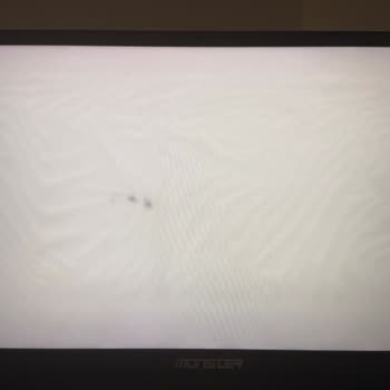 Monster Notebook Tulpar T7 Ekran Paneli Kararması İçin Ücretsiz Değişim Talebi