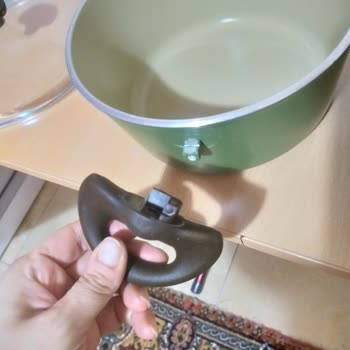 Karaca Züccaciye Swiss Crystal Nature Pro Yapışmaz Tencere Takımında Yapışma Sorunu