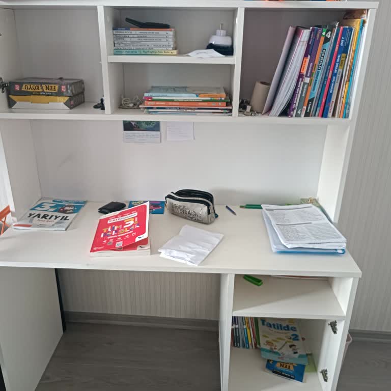 Yanlış Kapak Teslimi Ve Cevapsız Müşteri Desteği Alya Çalışma Masasını Mahsur Bıraktı