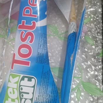 Dilimli Kaşar Peynirinde Ortadaki Delik Ve Yapışkan Doku, Hijyen Endişesi