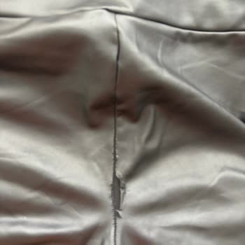 Calzedonia Deri Taytta Kısa Sürede Dikiş Açılması Ve Değişim Talebi