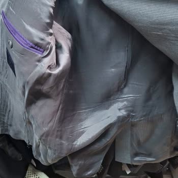 Kuru Temizlemeden Sonra Takım Elbisemde Astar Deformasyonu Ve Mağaza Sorumluluk Reddi