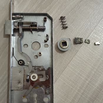 Tüm DAF Kapı Kilitlerinin Tek Bir Yılda Sürekli Arızalanması