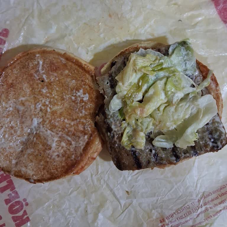 Burger King Şubesinde Soğuk Köfteburger Ve Çürük Marul: Hijyen Ve Kalite Şikayeti