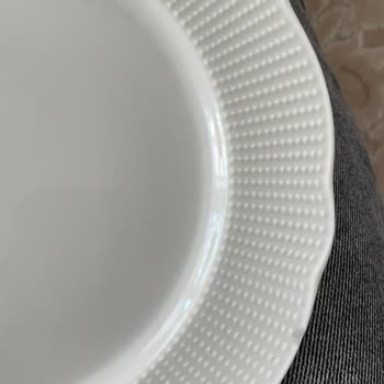 Kırık Tabaklar İçin Değişim İsteği Ve Müşteri Hizmetlerine Ulaşılamaması