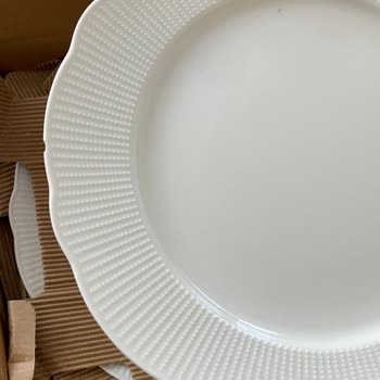 Kırık Tabaklar İçin Değişim İsteği Ve Müşteri Hizmetlerine Ulaşılamaması