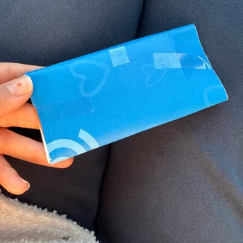 Özel Kutusuz Hediye Kartı Ve Çözüm Odaklı Olmayan Personel