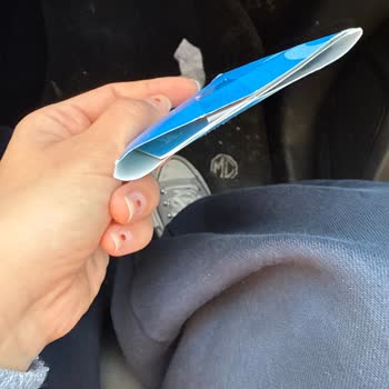 Özel Kutusuz Hediye Kartı Ve Çözüm Odaklı Olmayan Personel