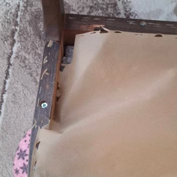 Defolu Sandalyeler İçin İade Reddedildi Ve Değişim Gerçekleşmedi