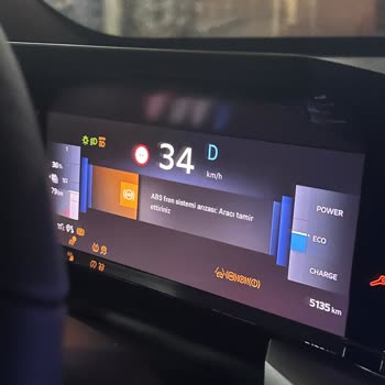 Opel Frontera Elektrikli Araçta Kritik ABS Ve Şarj Arızalarıyla Güvenlik Sorunu