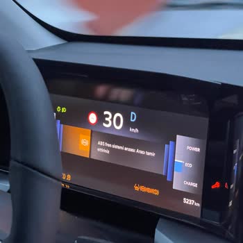 Opel Frontera Elektrikli Araçta Kritik ABS Ve Şarj Arızalarıyla Güvenlik Sorunu