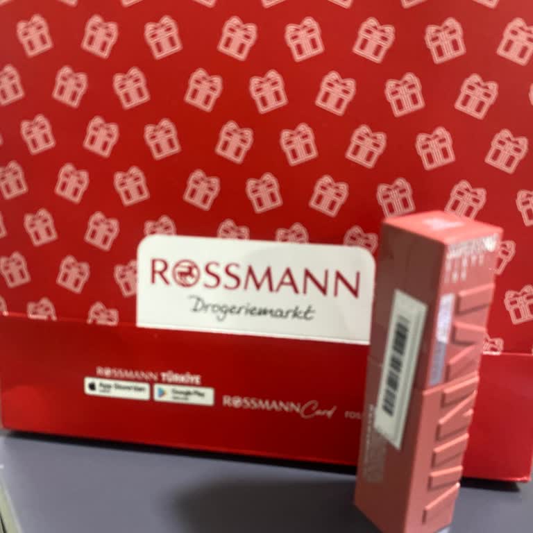 Rossmann’da Kapalı Alarmlı Ruj İade Reddi