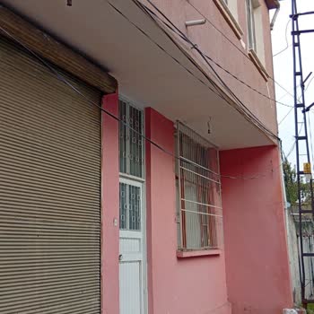 Türk Telekom Kablolar Yaklaşık 3 Aydır Dağınık Ve Düzensiz Bir Şekilde Duruyor