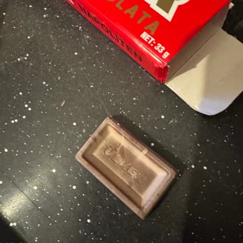 Ülker Çekmeceli Sütlü Çikolatada Erken Bozulma Ve Sağlık Riski