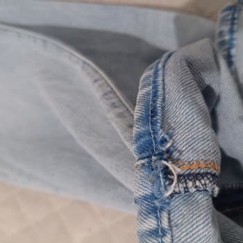 Levi’s Mağazasında Paça Tadilatı Hatalı, İade Talebi