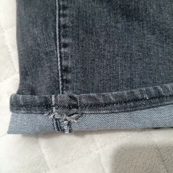 Levi’s Mağazasında Paça Tadilatı Hatalı, İade Talebi