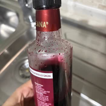 Bebeklerde Kusma Ve Kalite Sorunu: Zühre Ana Karadut Özünde Ve Bromelain Şurupta