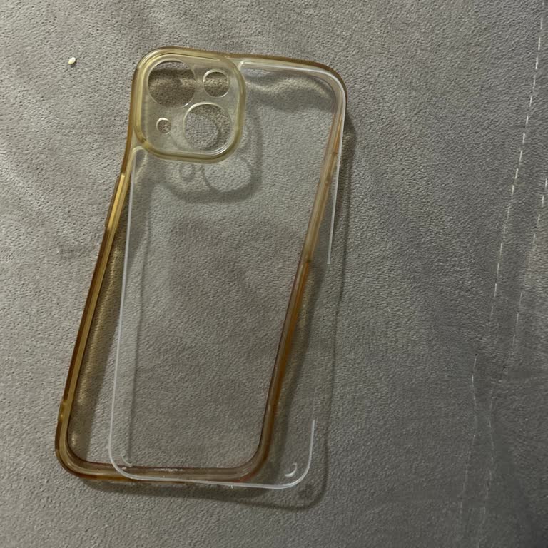 Media Markt Ayıplı Kılıfı Kısa Sürede Sarardı Ve Kırıldı Değişim Talebi