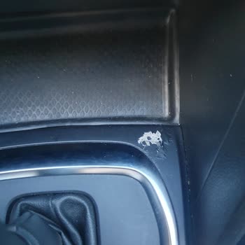 Renault Megane Orta Konsolda Deforme Sorunu Garanti Kapsamına Alınmadı