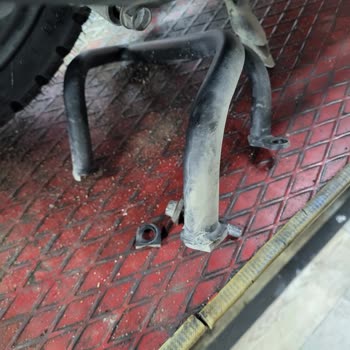 Honda PCX 2024 Egzoz Koruma Demiri Kendi Kendine Kırıldı, Garanti Değişimi Talebi