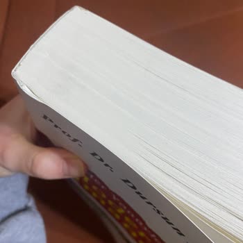 D&R'dan Gelen Kitap Kalitesiz Ve Yırtıktı!