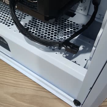 Media Markt'tan Alınan Bilgisayar Kasasında Sıvı Soğutma Çatlağı Ve Garanti Dışı Onarım Ücreti