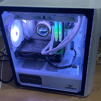 Sadece 3 Gün İçinde Çatlayan Bilgisayar Kasası Ve Haksız Ücret Talebi