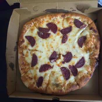 Yanlış Ve Soğuk Pizza, Geciken Teslimat Ve Cevapsız Restoran