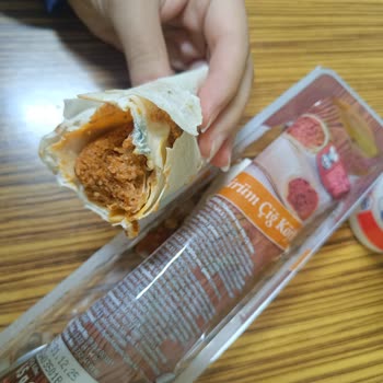 BİM Dürüm Çiğköfte’de Küf Ve Gıda Zehirlenmesi Şikayeti