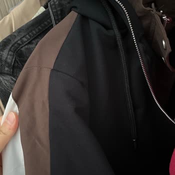 Siparişimin 24 Gün Gecikmesi Ve İletişimsizlik Nedeniyle Hemen Kargo Bilgisi Veya İade Talebi