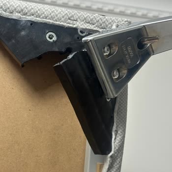 Sultanbeyli Mondi Bazasının Ayakları Kırık, Servis Cevap Vermiyor