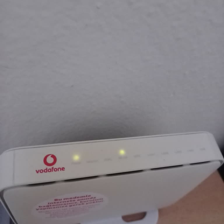 Modem Uyumsuzluğu Nedeniyle Vodafone Ev İnternet Kesintisi Ve Çözüm Talebi