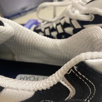 Gardrops'ta Orijinalliği Şüpheli Skechers Ayakkabı Ve İade Sürecinin Onaylanmaması