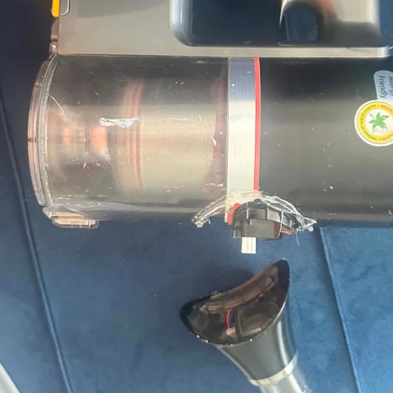 Media Markt Ve LG Kırılan Süpürgeye Yardım Etmedi