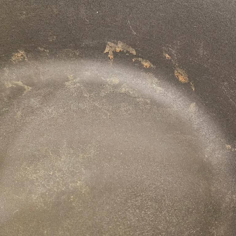 Lava Döküm Tenceremde Paslanma Ve Satıcıdan Yanıt Alınamıyor