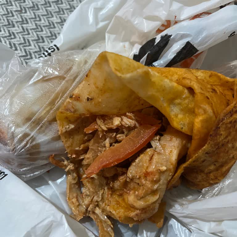 İstenilen Vejetaryen Döner Yanlışlıkla Tavuk Olarak Gönderildi