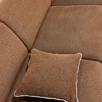 Kilim Mobilya’da Ünite Parça Düşmesi Ve Koltuk Kumaş Kararması, Cevapsız Müşteri Hizmeti