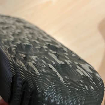 Adidas Adilette 22 Terliğinde Hızlı Soyulma Ve Kullanıcı Hatası İddiasına İtiraz