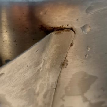 Alınan Çay Makinesinde Hızlı Paslanma Ve Sağlık Riski