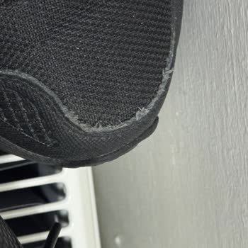 Skechers Escape Plan Ayakkabım 2 Hafta İçinde Deforme Oldu: Değişim İstiyorum