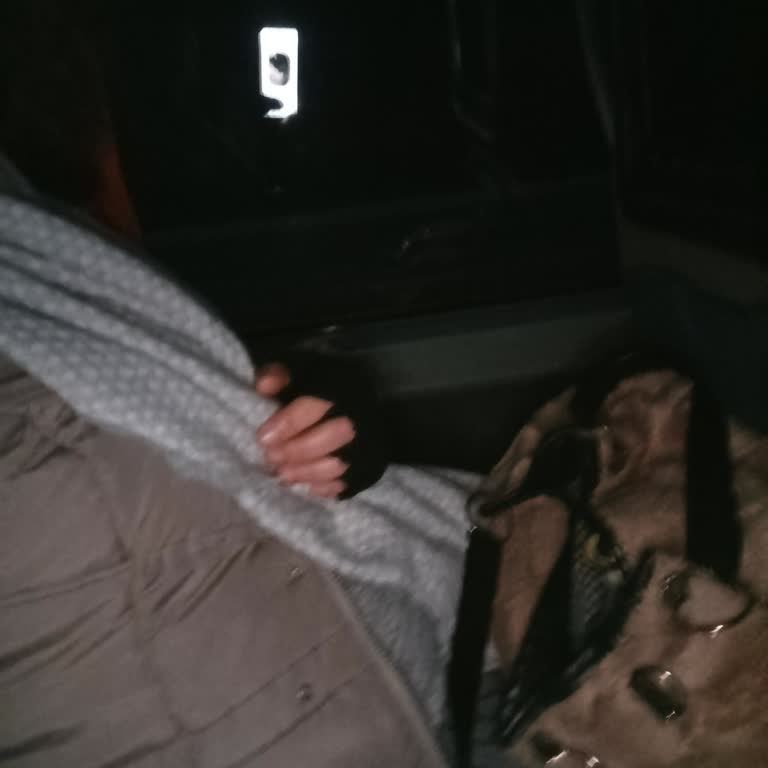 Soğuk Otobüste Isıtma Sorunu, Çözüm Bulamayan Personel Ve Kaba Şoför