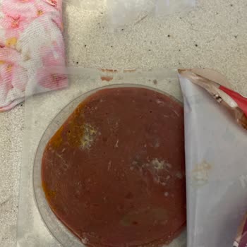 BİM'den Alınan Polonez Jambonunun Küflü Olması Tüketiciyi Korkuttu