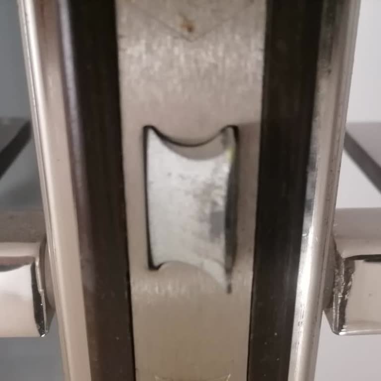 Sofuoğlu Kapı Kolları Kısa Süre İçinde Kapı Kollarının Kaplama Yerlerinde Oksitlenme-Kabarma Oluştu