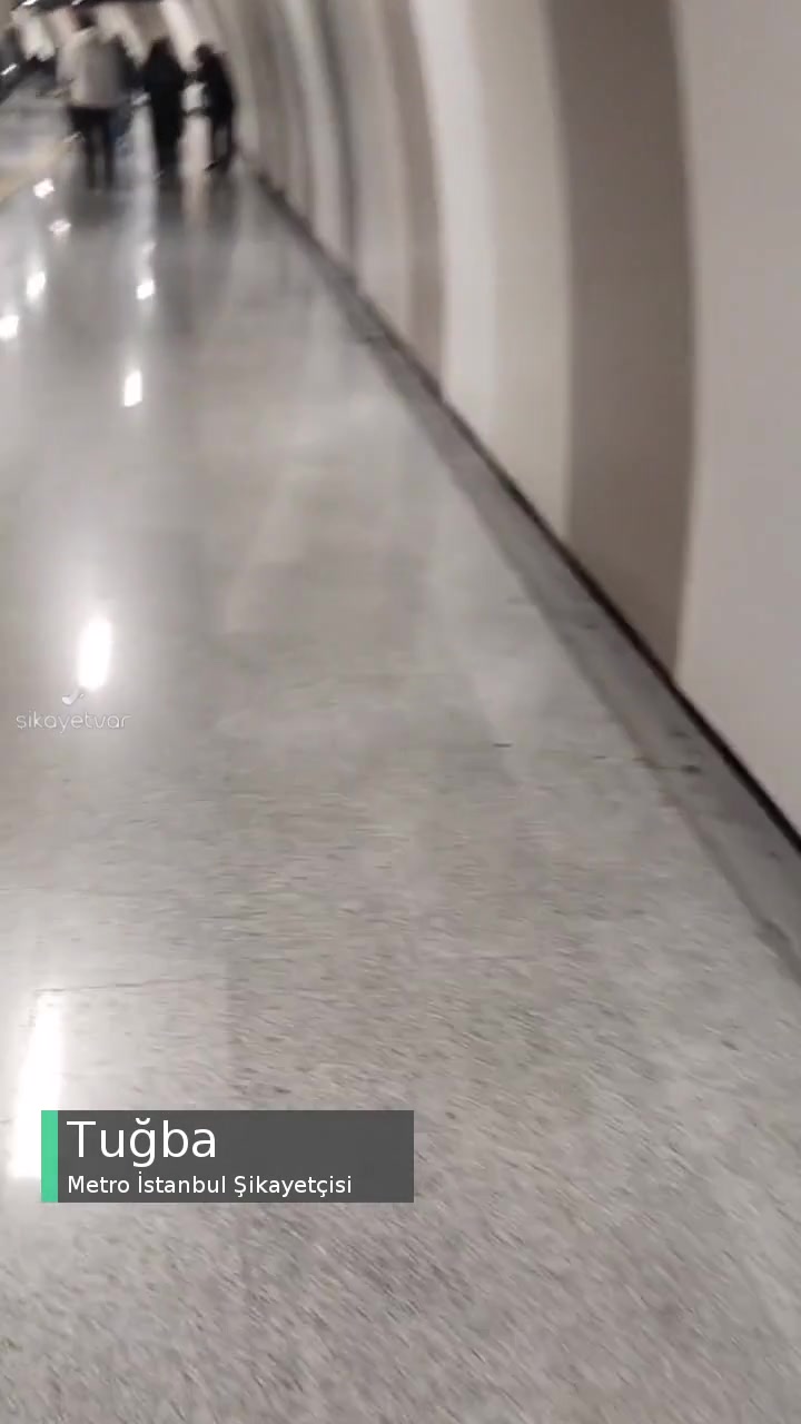 Yeşilpınar Metrosunda Dilenci! videonun kapak resmi