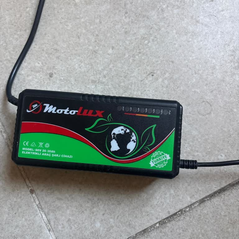 Şarj Aletinin Çıkması Ve Servisin Yardımsızlığı